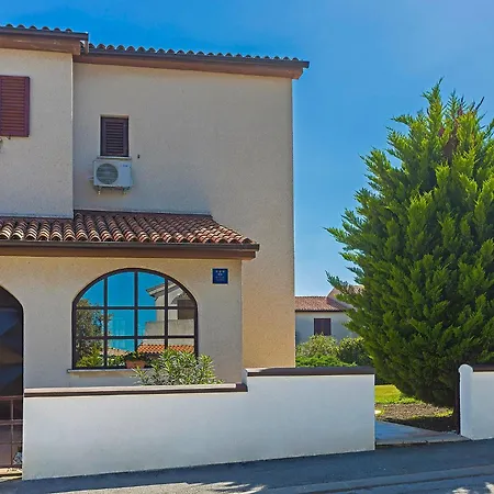 بيت للعطل Nada In Vinkuran *