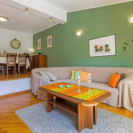 Nada In Vinkuran * Πούλα