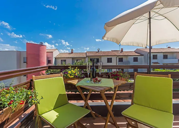 Nada In Vinkuran Semesterbostad